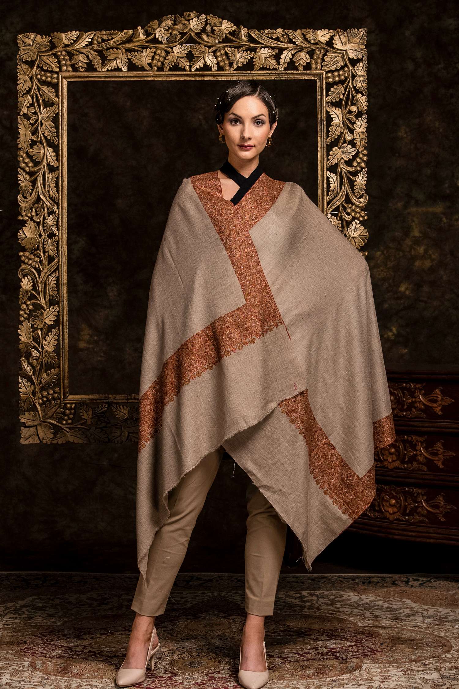 Toosh Classic Pashmina Shawl | Embroidered Kashmiri Shawls