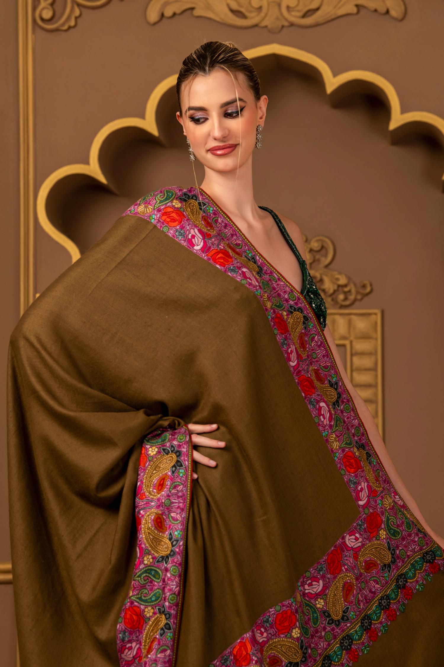Toosh Pashmina Shawl | 100% authentic Pashmina Shawl Toosh Pashmina Shawl | 100% authentic Pashmina Shawl